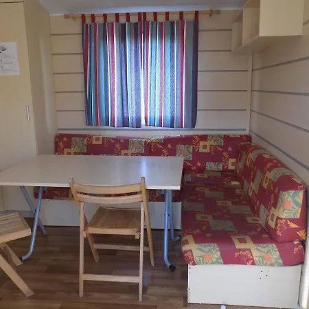 Natur Camping Bungalow T3 - 10 * Pataias